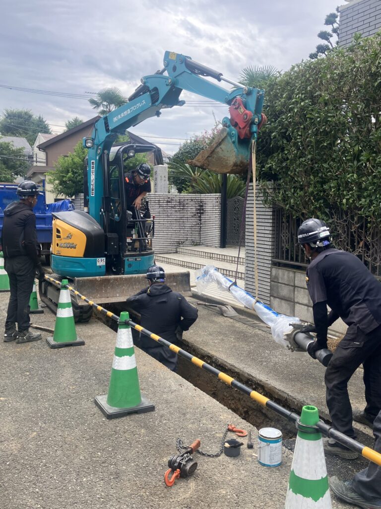 多摩市連光寺給水小管布設工事